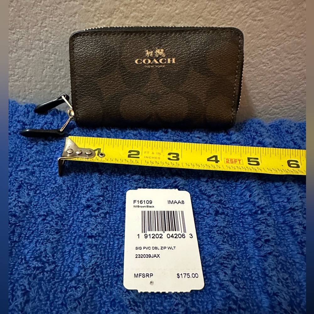 Coach signature medium double zip wallet